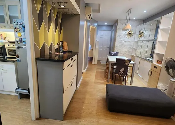 Bed & Breakfast Accolade Place - Dmci Manila